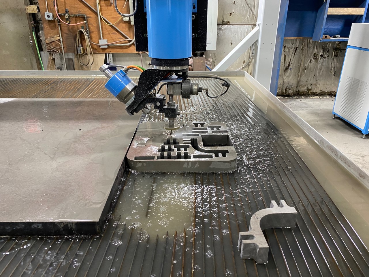 5 axis water jet cuting